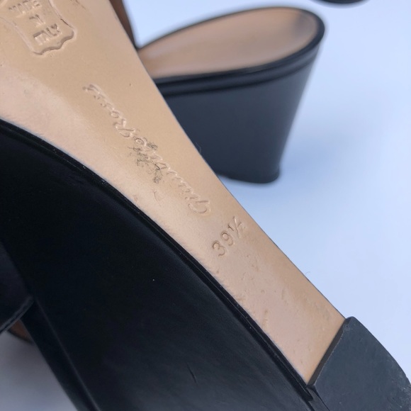 Gianvito Rossi Leather Wedge Sandals - Picture 5 of 8